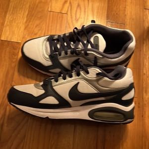 Air Max lMens size 8